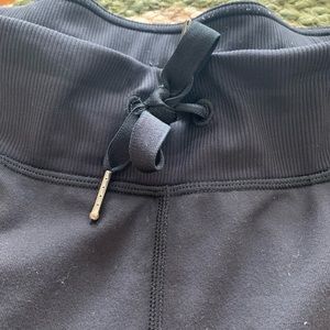 Lululemon jogger capri